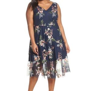 Vince Camuto Floral Embroidered Navy Dress Size 22W